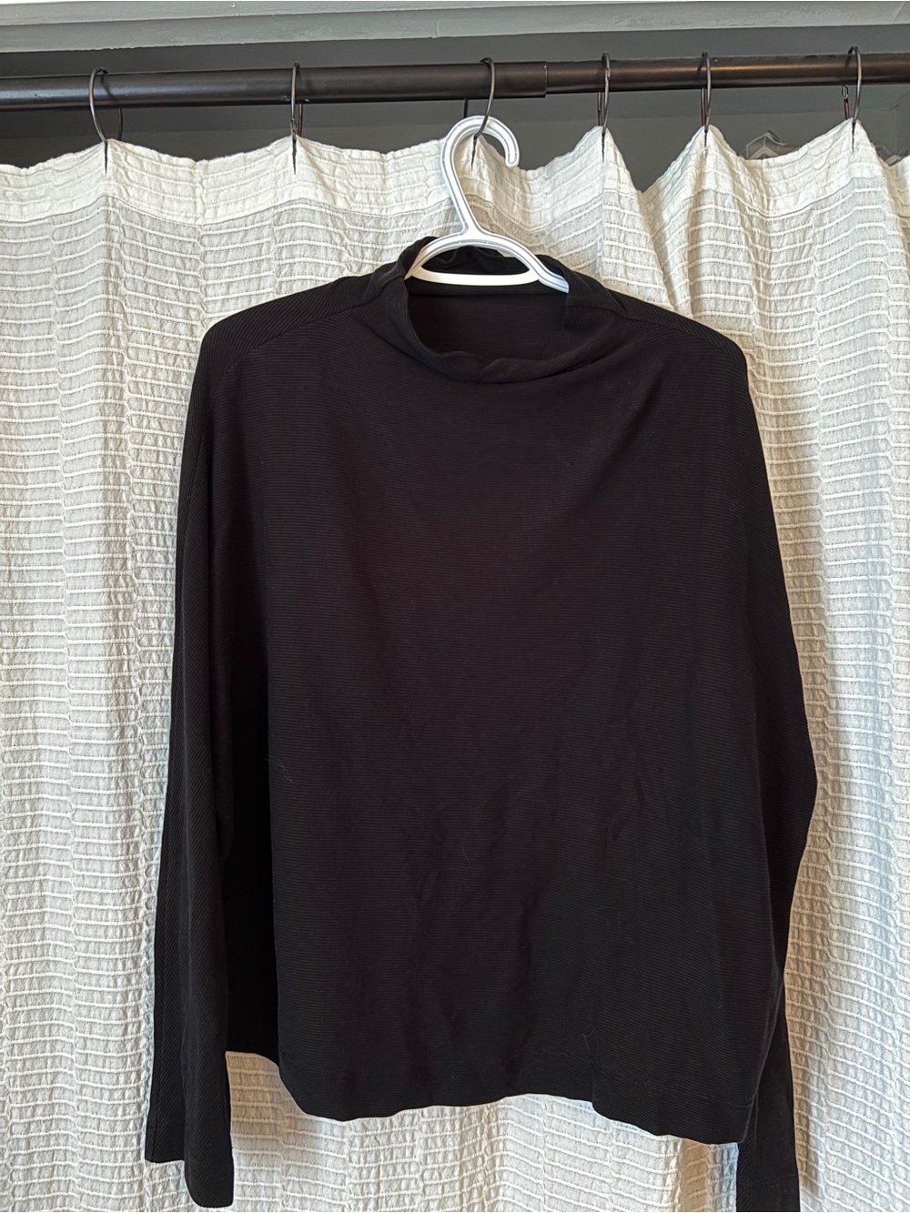 Dynamite Black Long-Sleeve Mock Neck Tee
